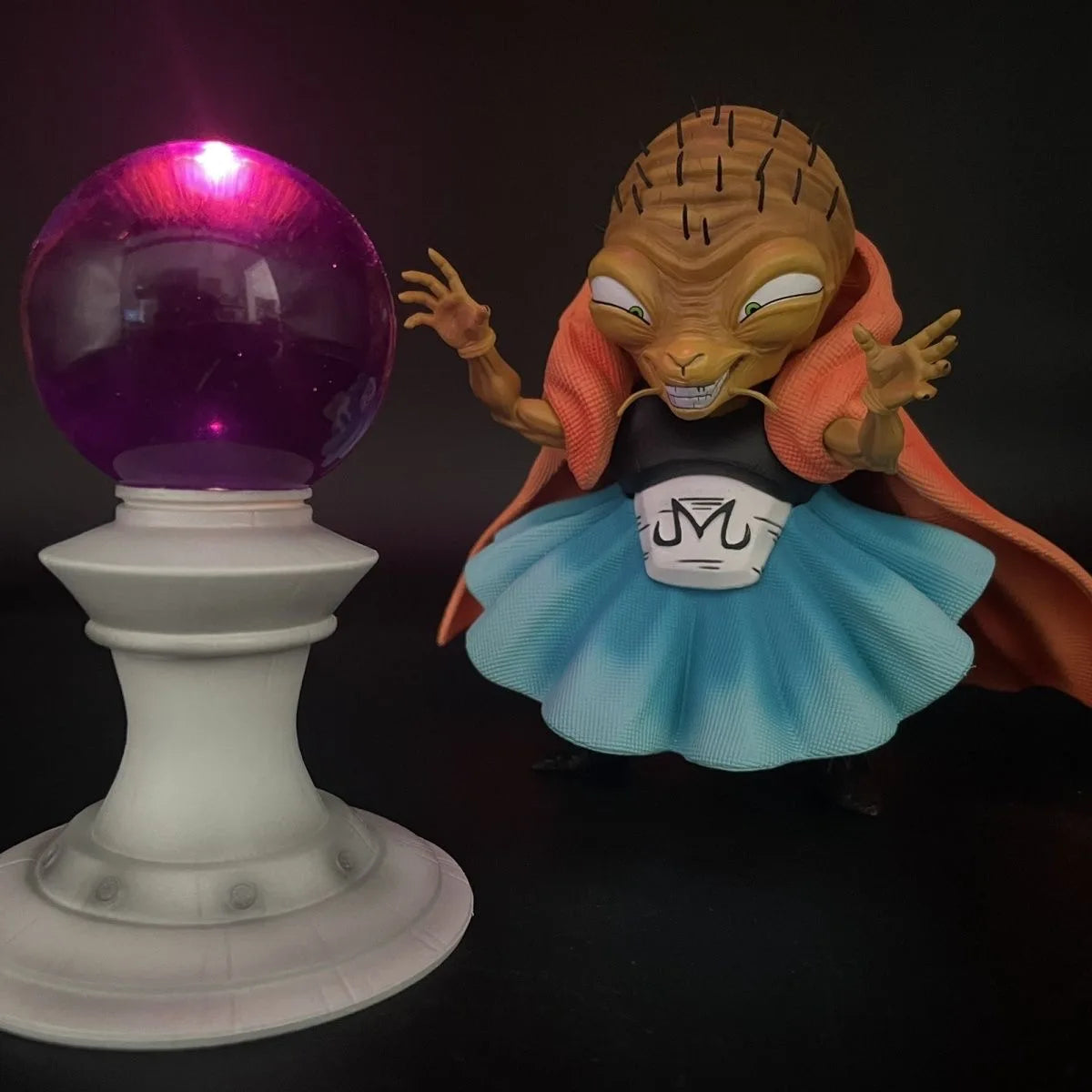 Figurine Dragon Ball - Babidi et sa Boule Lumineuse