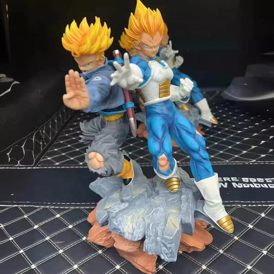 Dragon Ball Figure - Vegeta vs. Trunks