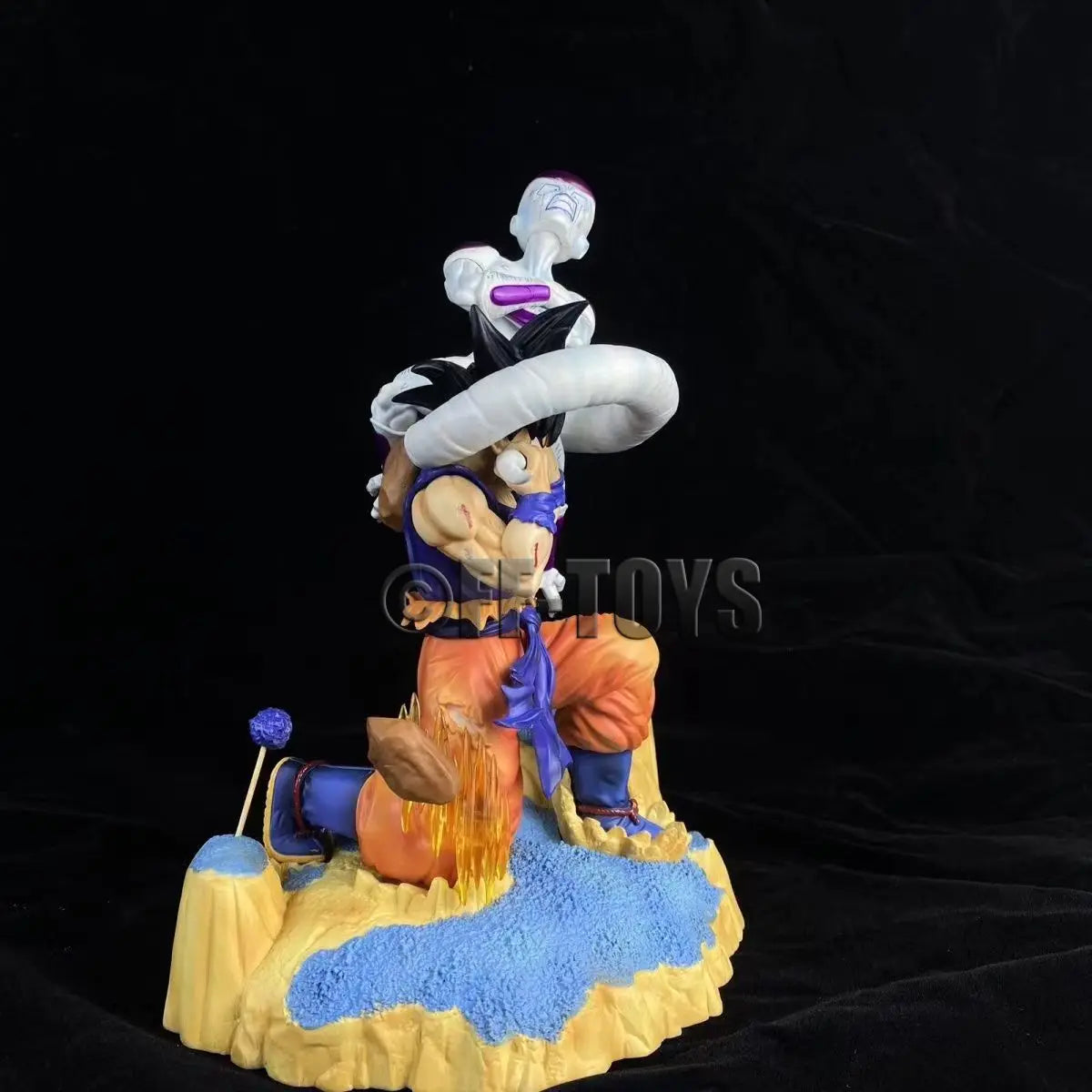 Figurine Dragon Ball - Son Goku contre Freezer