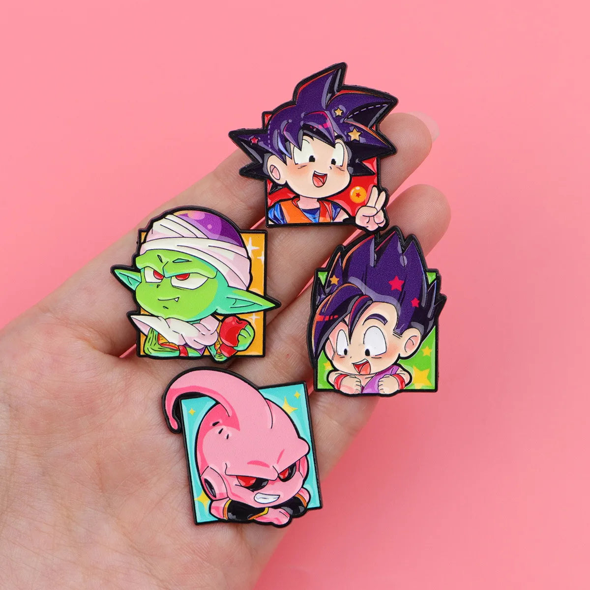 Lot de 8 Pin’s Dragon Ball - Gohan, Bulma, Freezer, Cell et Super Buu
